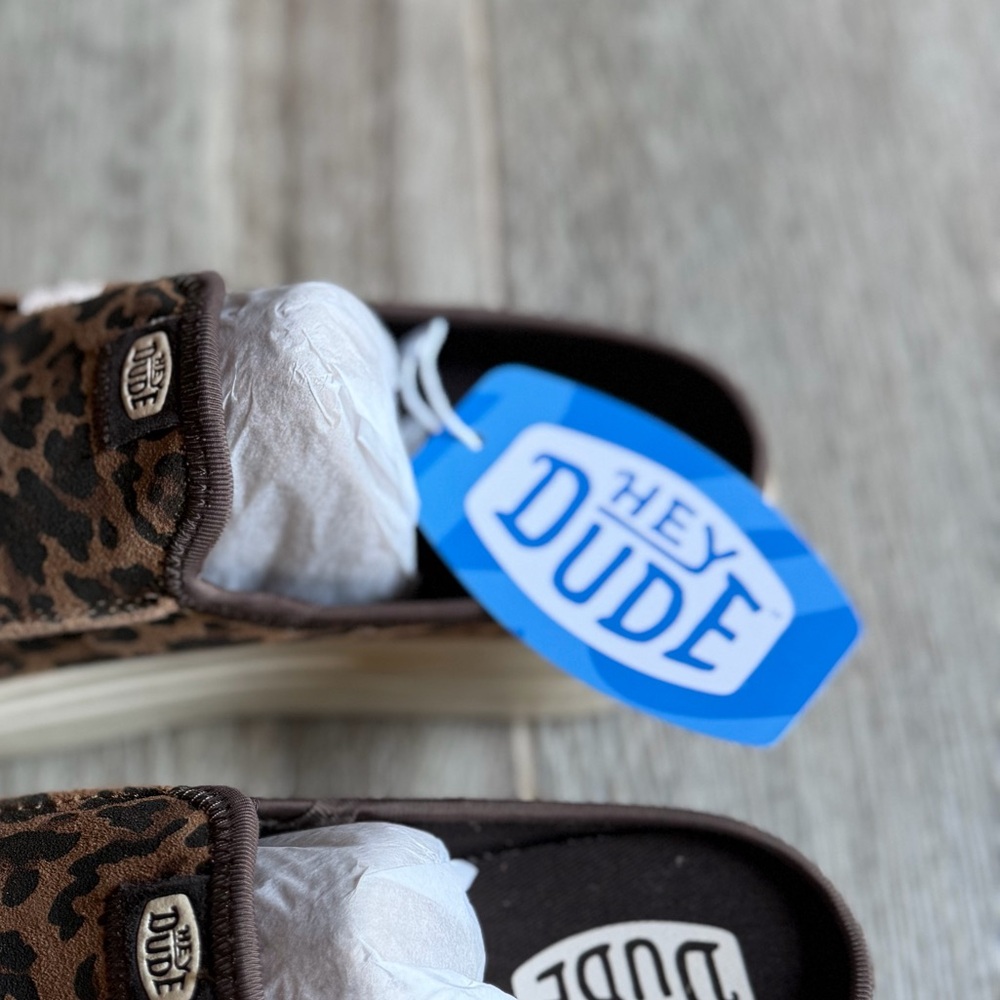 Hey Dude Austin Lift - Women’s 9 Brown Leopard - Picture 5 of 5
